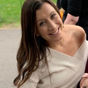 Meet your Posher, Lia